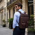 Mochila de piel café AMZZUL en vista lifestyle